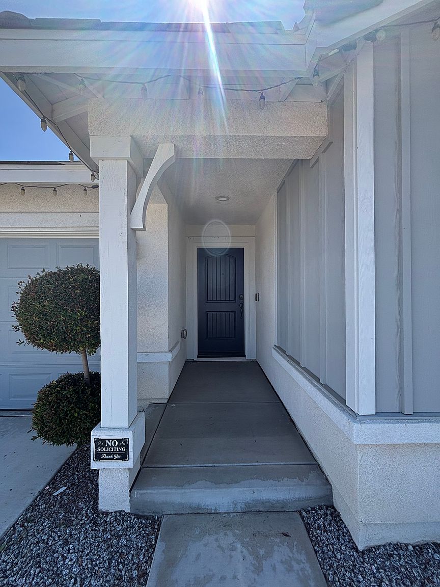 32285 Wild West Ct photo 2
