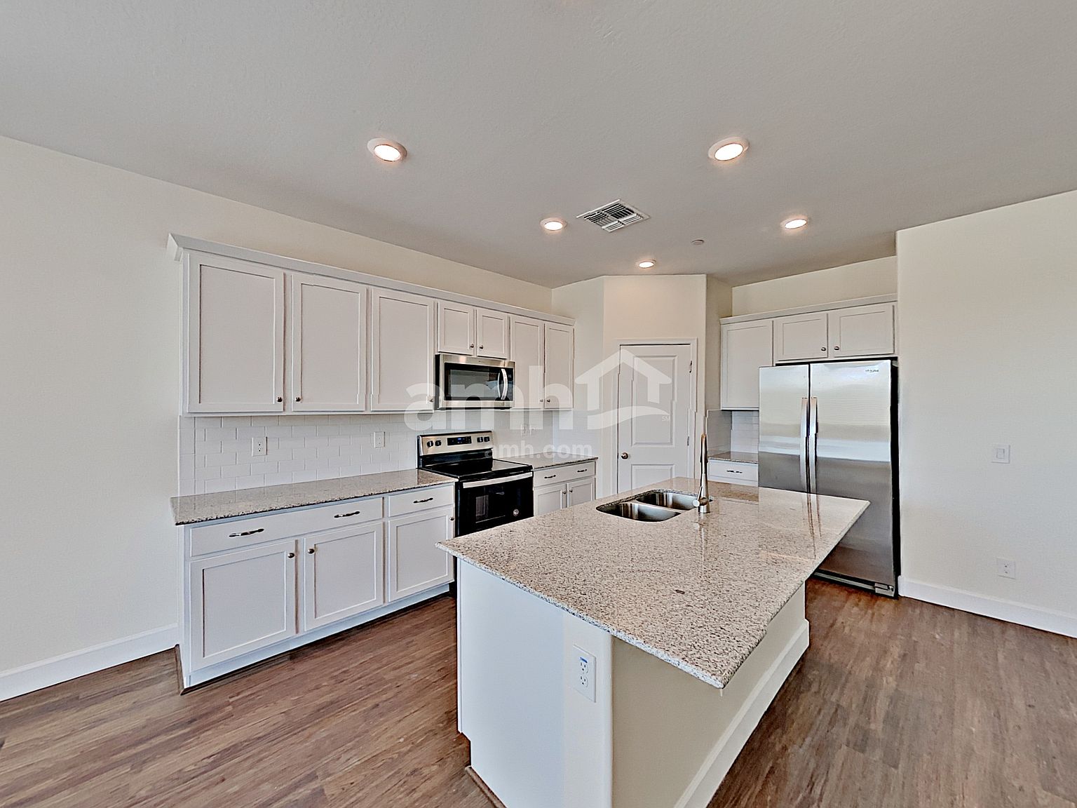 5925 West Columbine Drive, Glendale, AZ 85304 photo 4