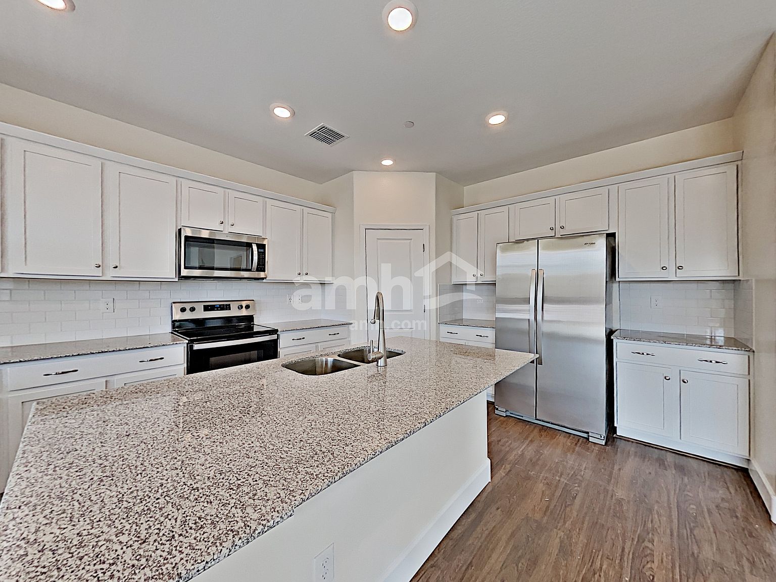 5949 W Columbine Dr Glendale, AZ 85304 photo 5