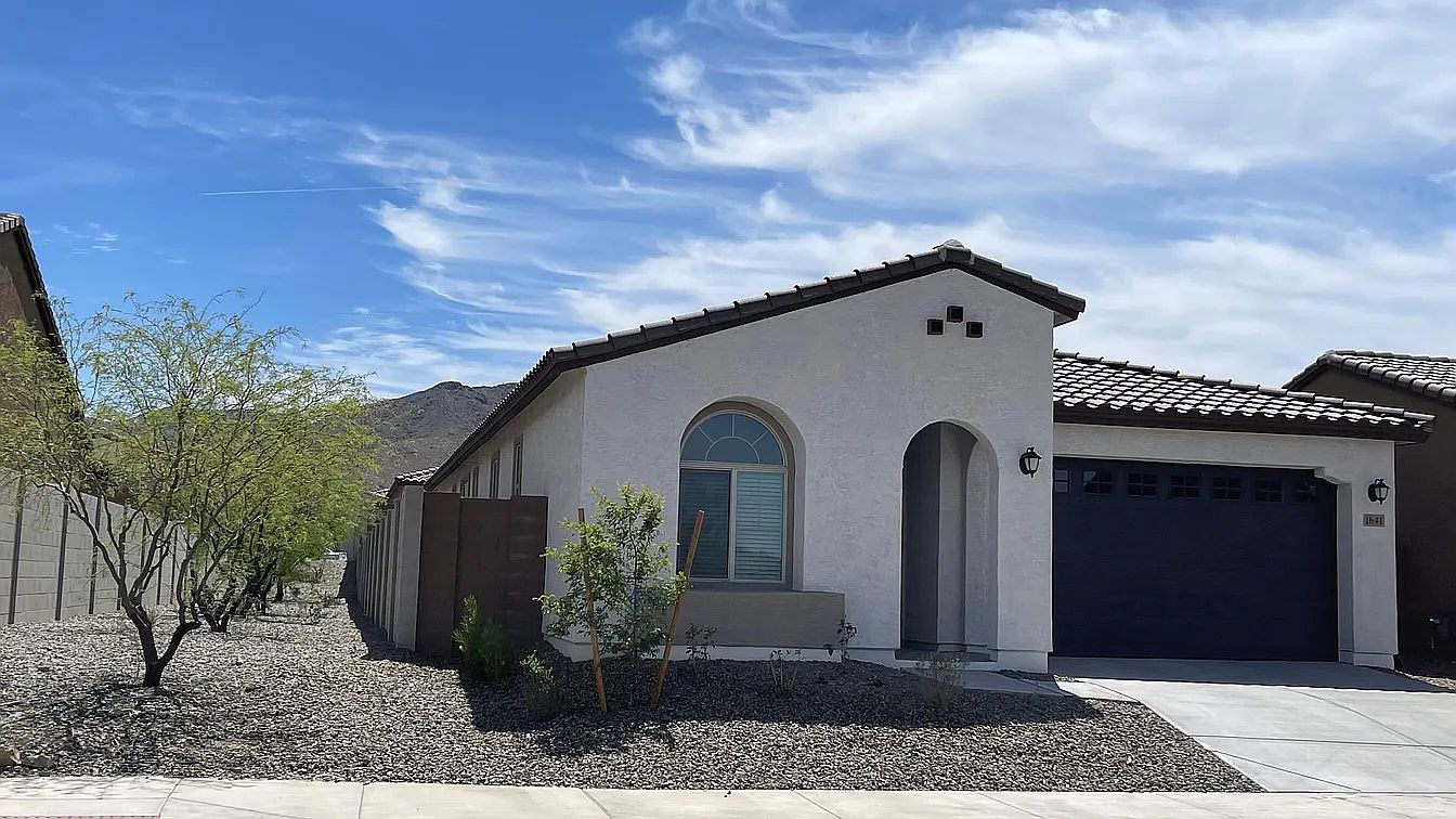 1641 W La Mirada Dr photo 2