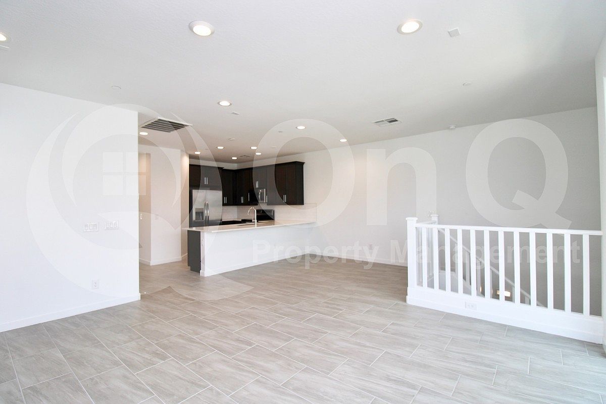 4648 S Jetty photo 3