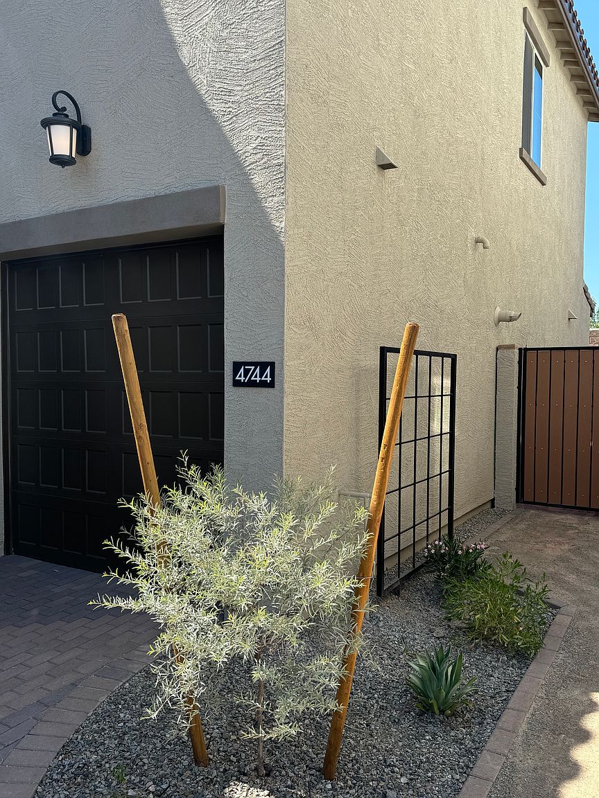 4744 S Ferric photo 3