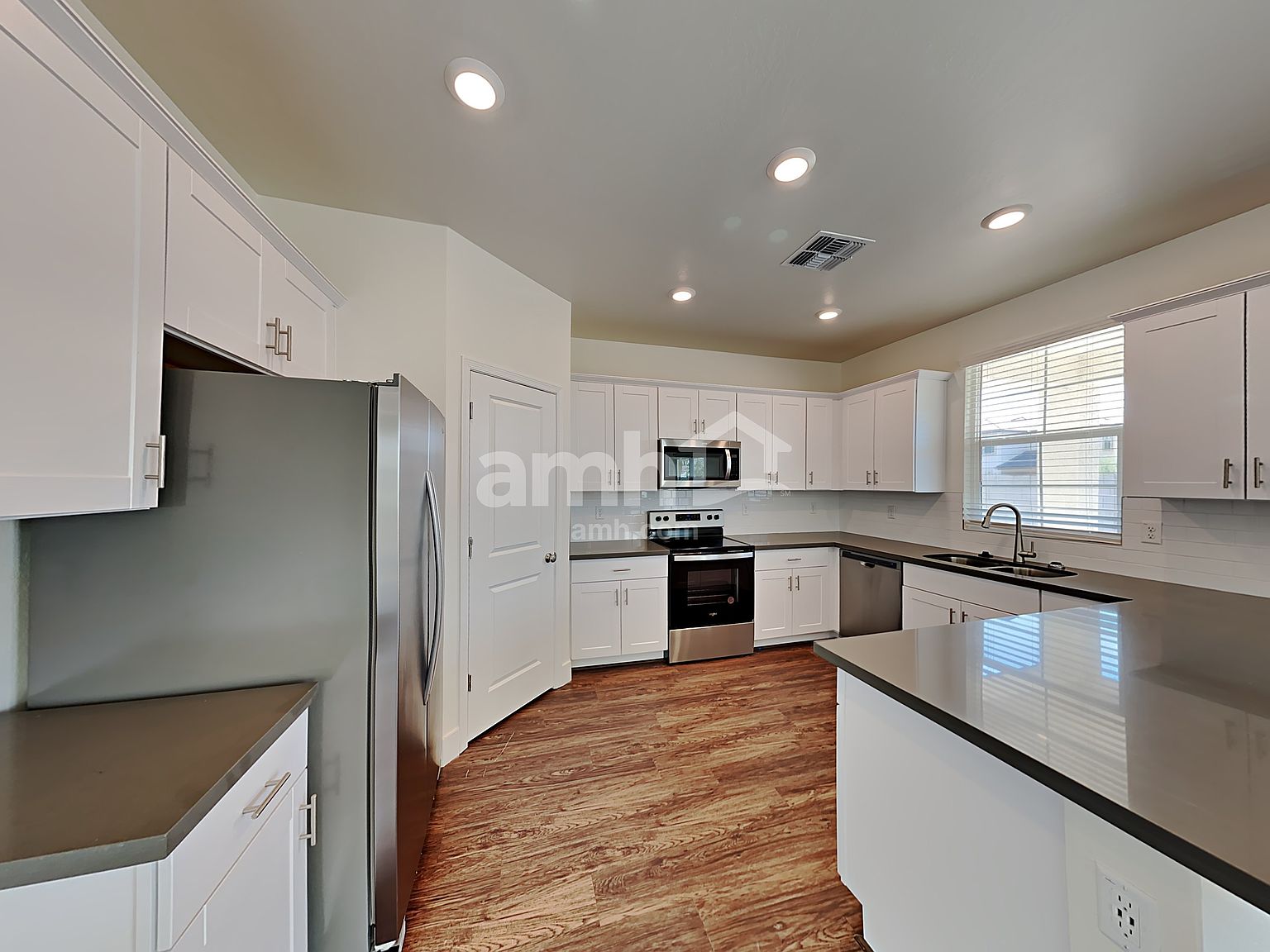21356 S 231st Way photo 3