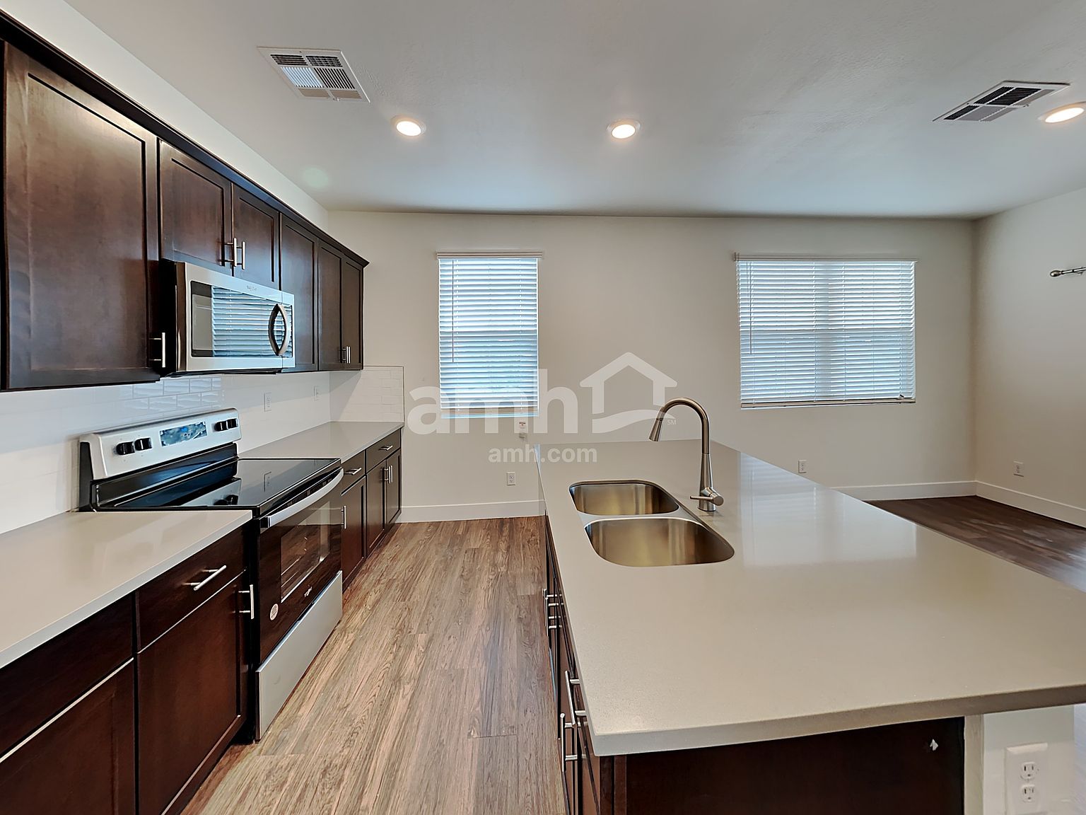 21413 S 231st Way photo 4