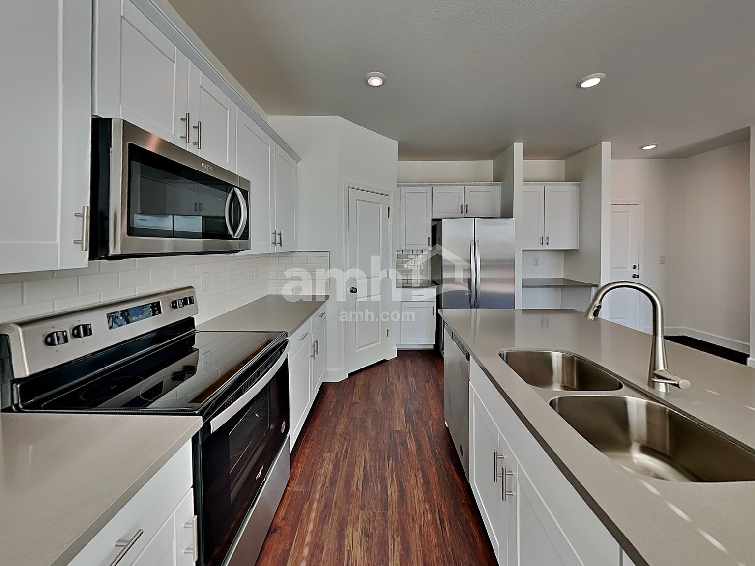 6630 S 42nd Ln photo 5