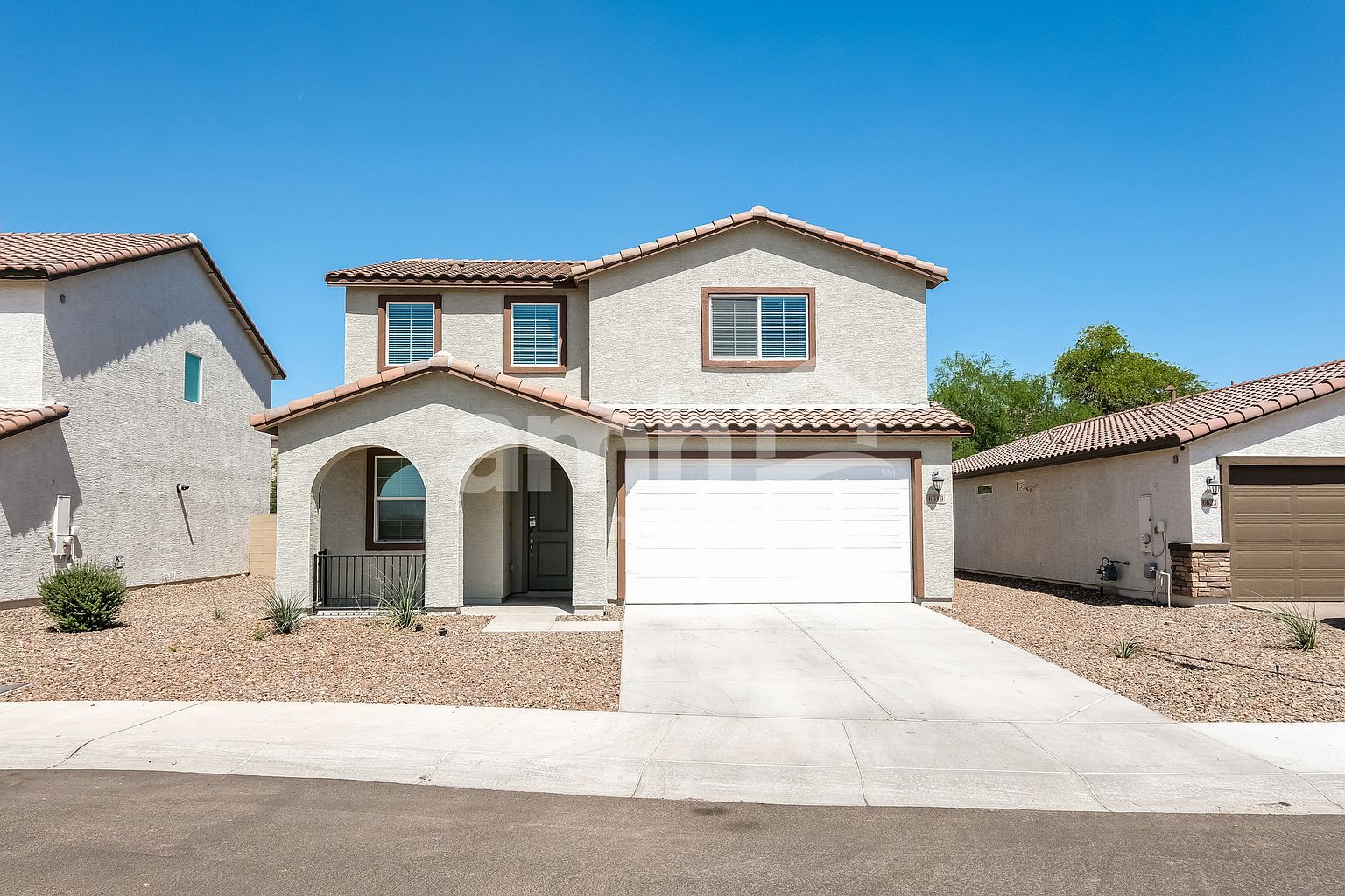 6619 S 42nd Dr Phoenix, AZ 85041 photo 2