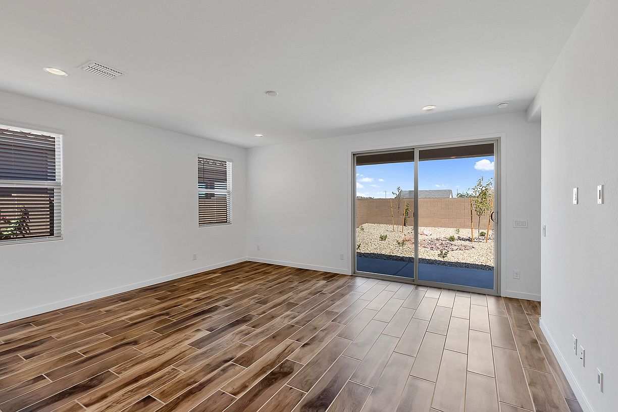 17042 W Artemisa Ave photo 2