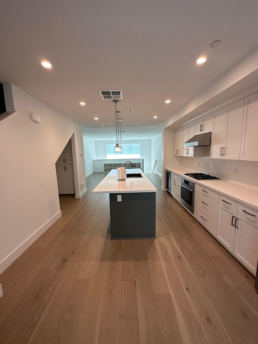 15118 Shore Dr photo 2