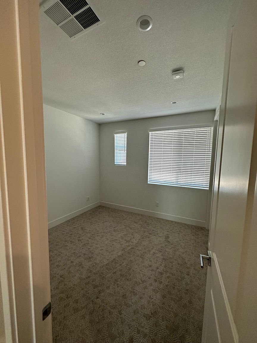 15118 Shore Dr photo 4