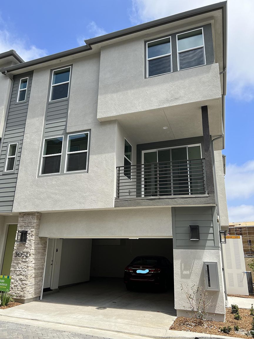3054 Marquee Way photo 2