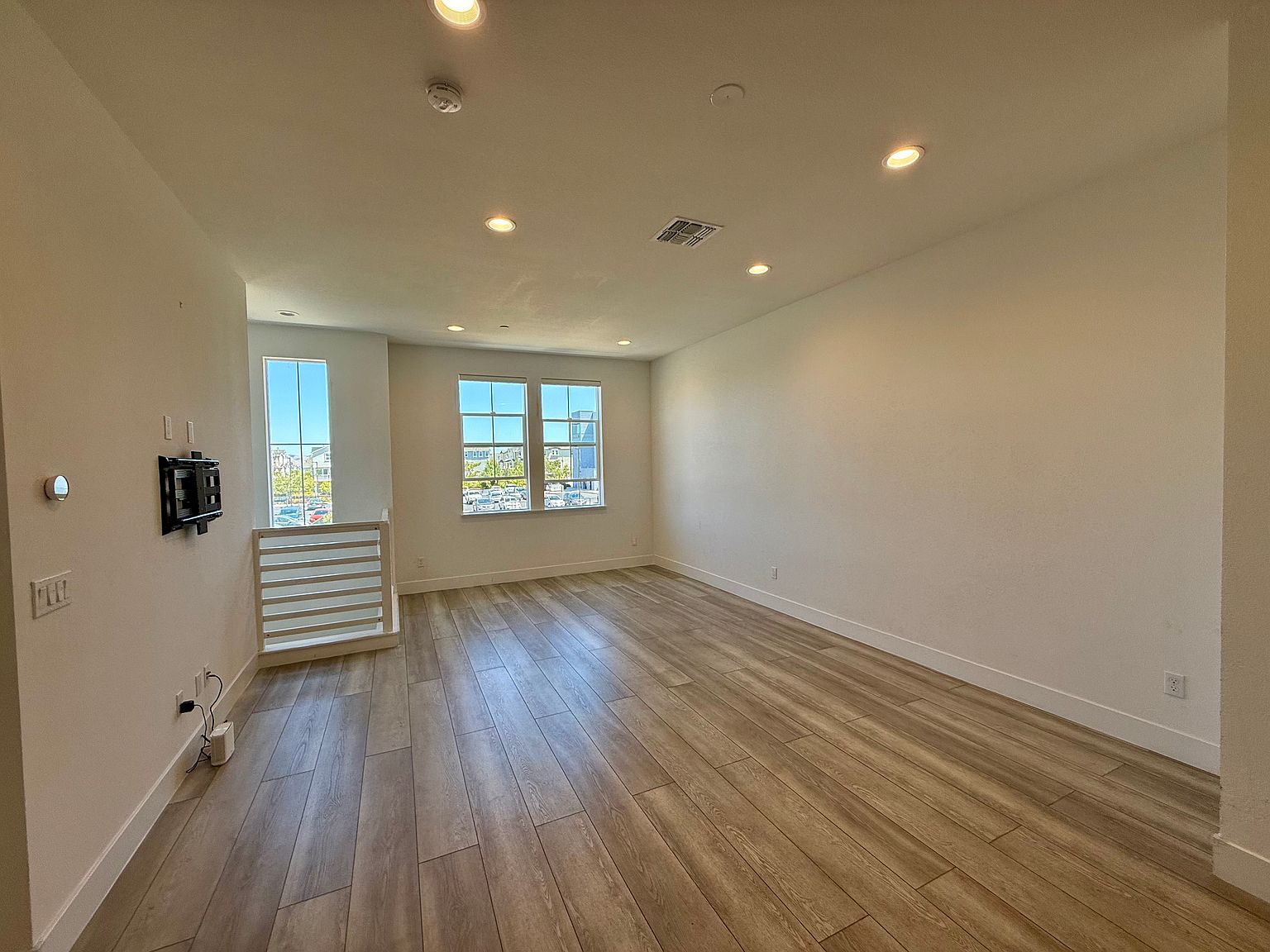 37364 Suncrest St photo 4