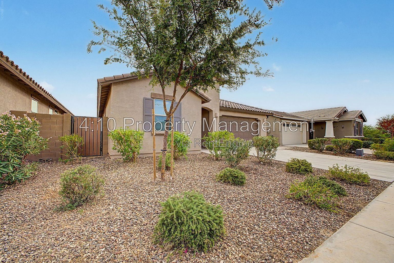 3241 E Malibu Dr photo 4