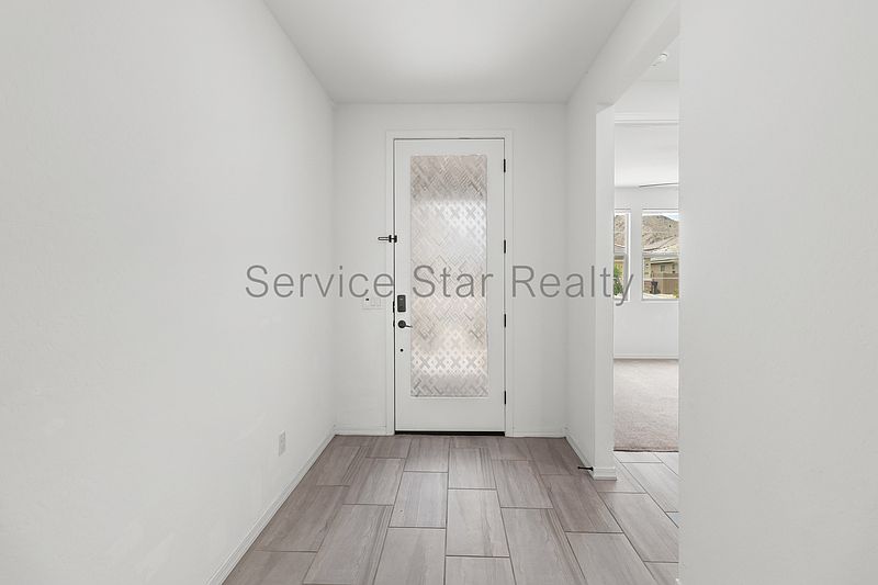 4238 Nora Dr San Tan Valley, AZ 85144 photo 4