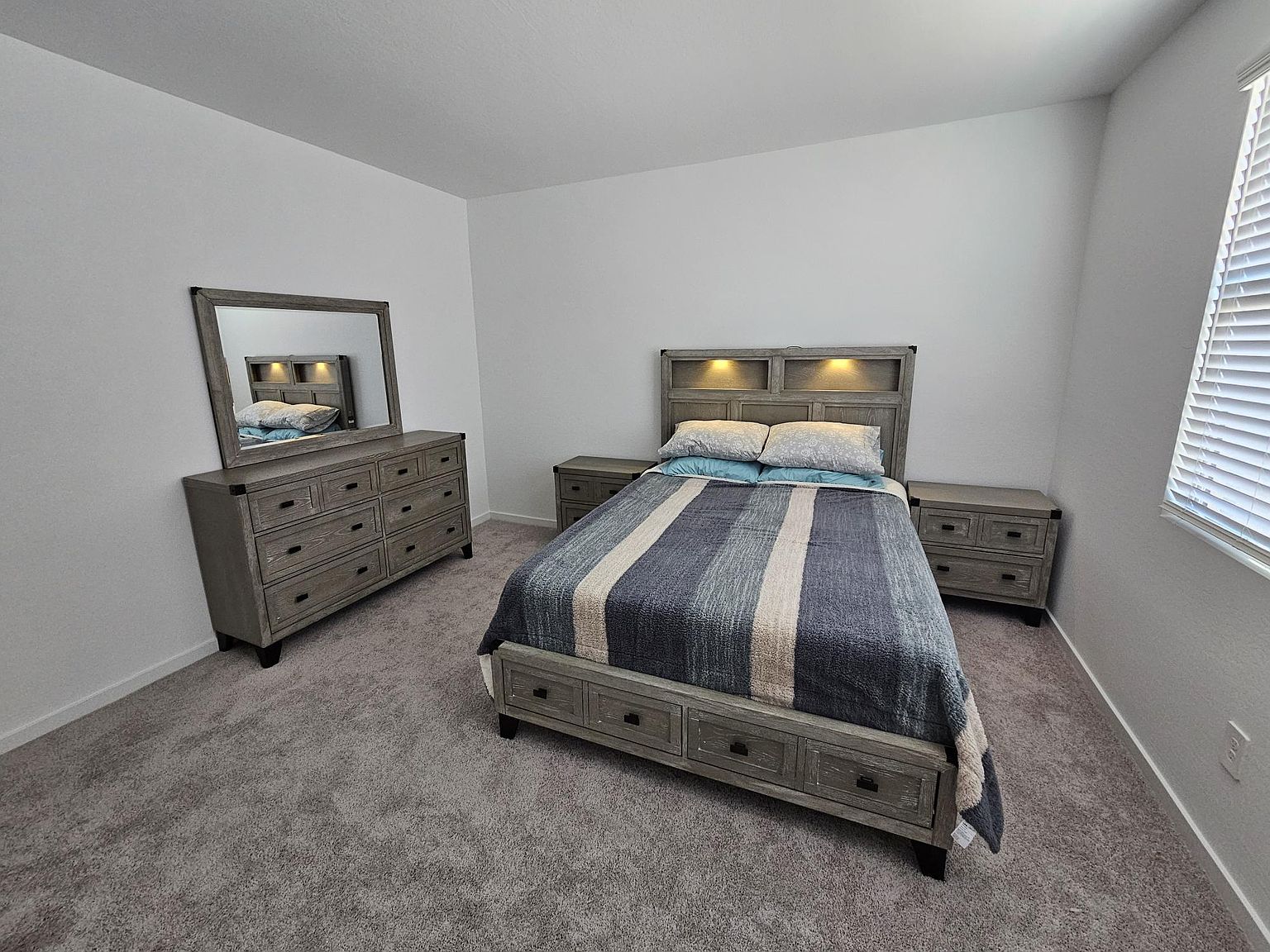 19080 N Silver Dog Way photo 5