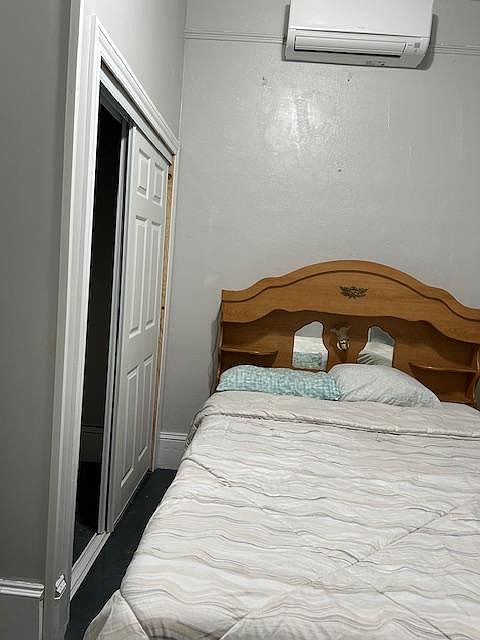 1105 Wanda St photo 5