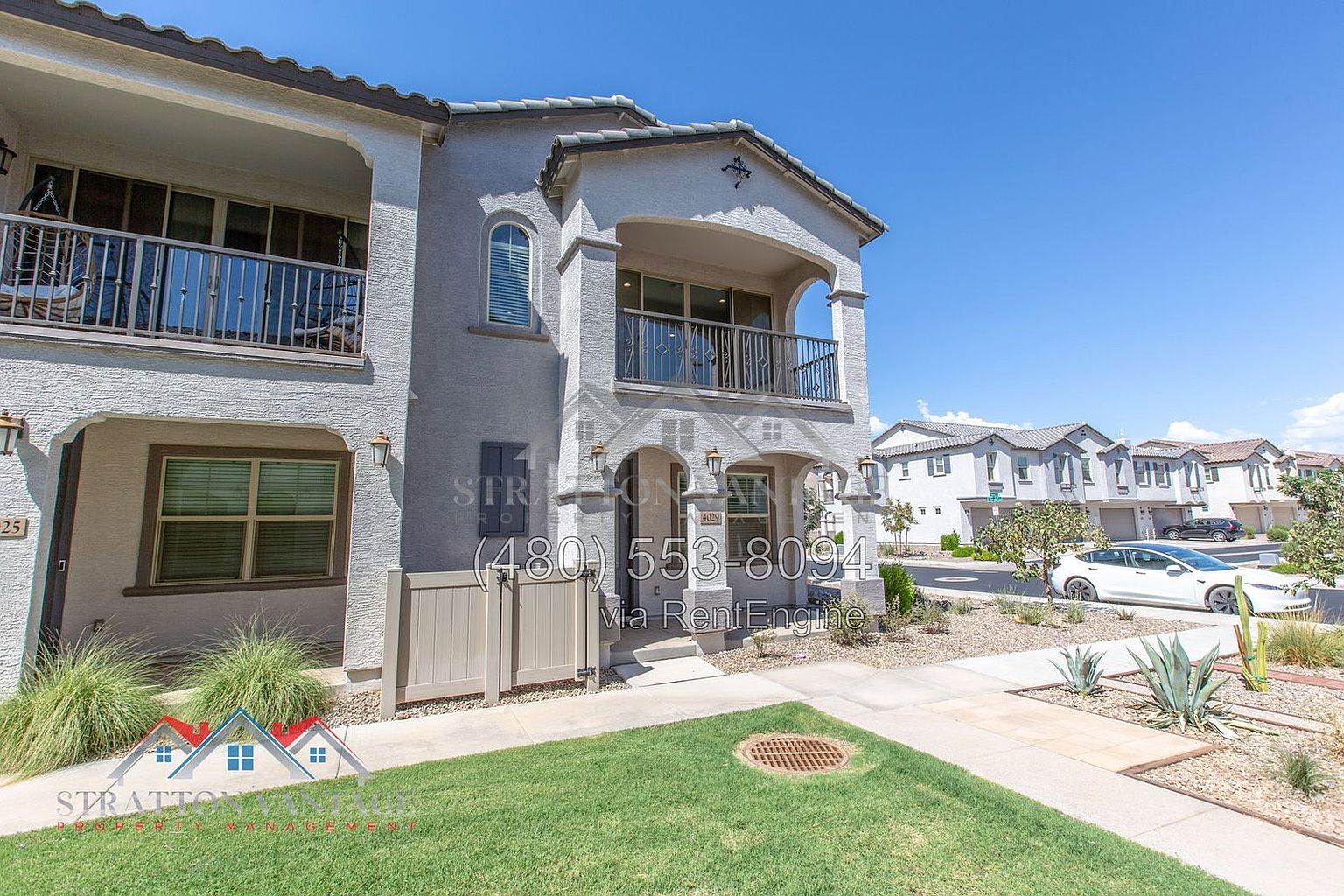 4029 E Amoroso Dr photo 3