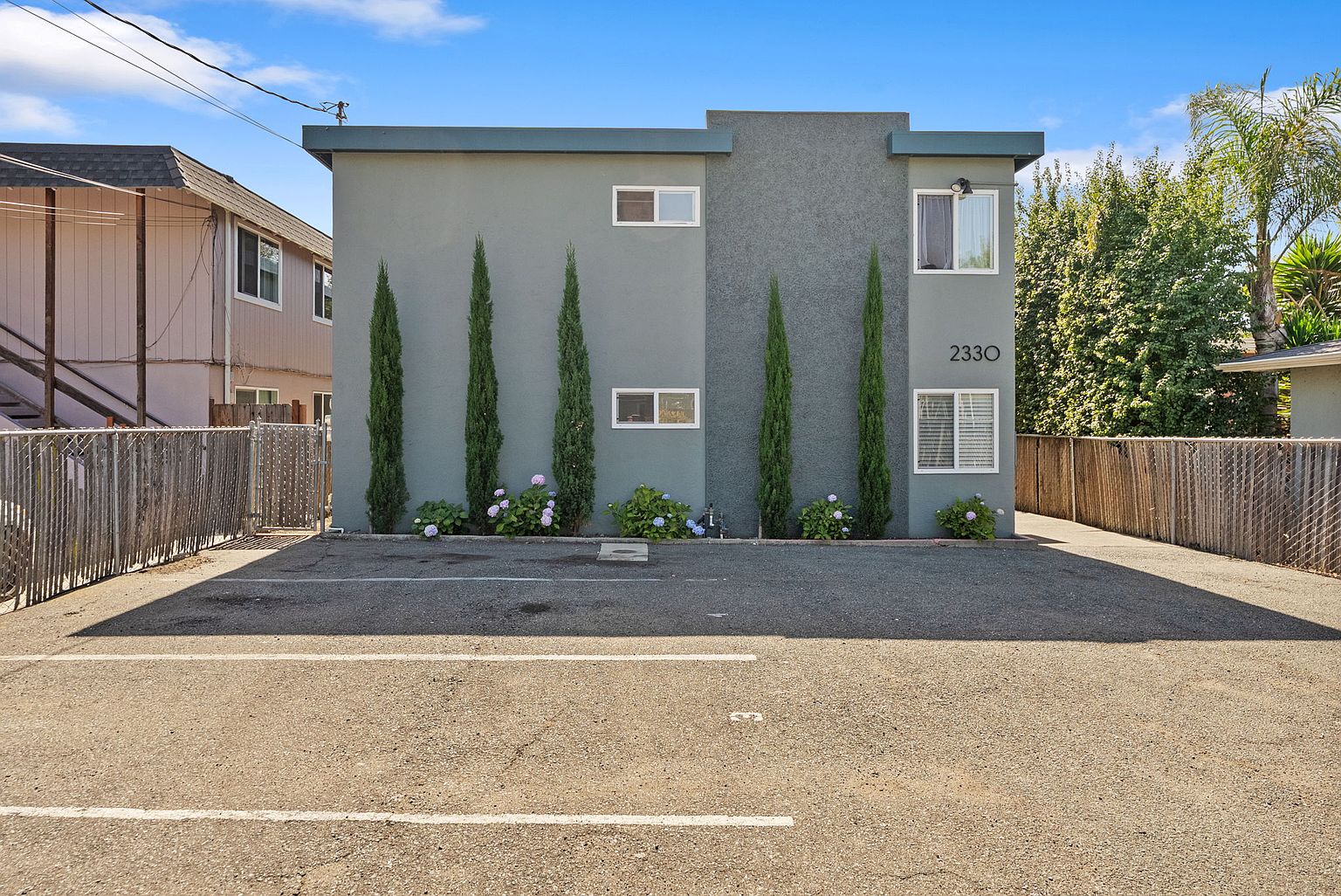 2330 8th St photo 2