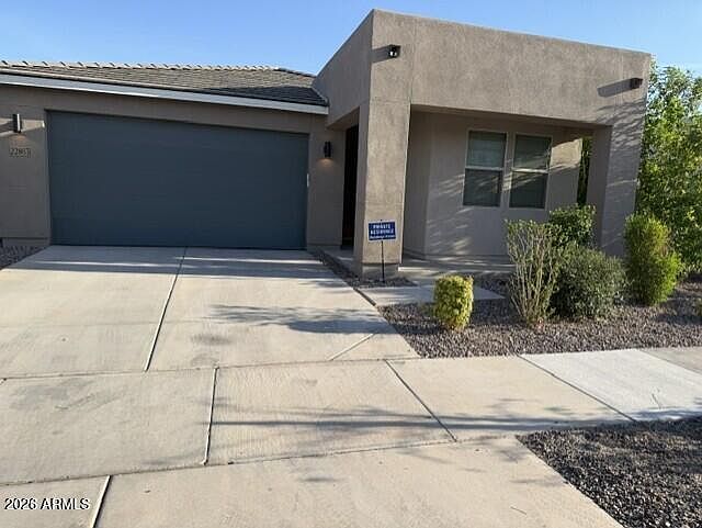 22863 E Watford Dr photo 2