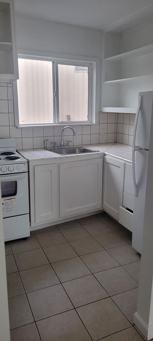 15 3rd Ave #1/2 photo 5