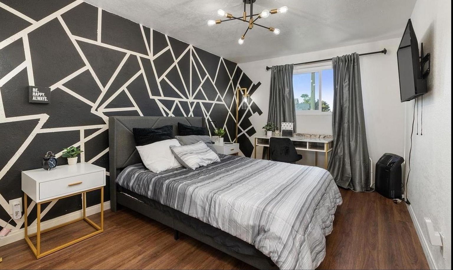5903 1/2 Balmoral Dr photo 3
