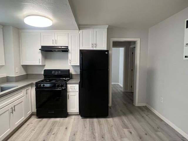 906 Melrose St #904-1/2 photo 2