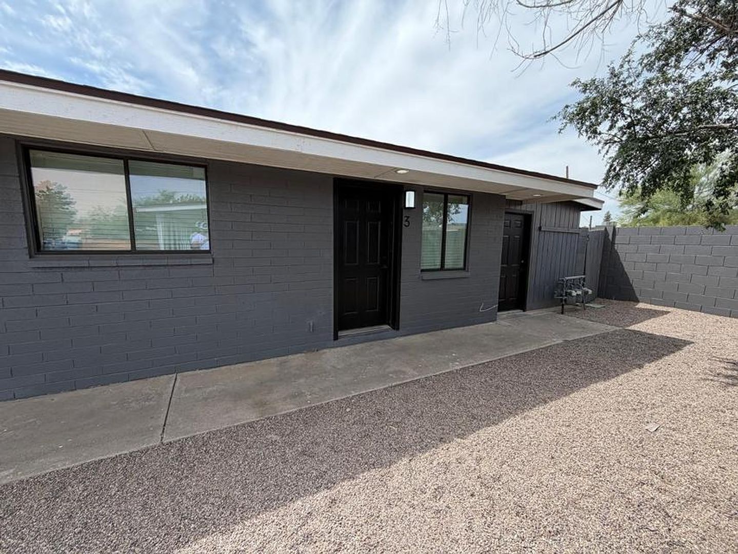 1 Bed 1 Bath Remodeled Unit In North Phoenix photo 2