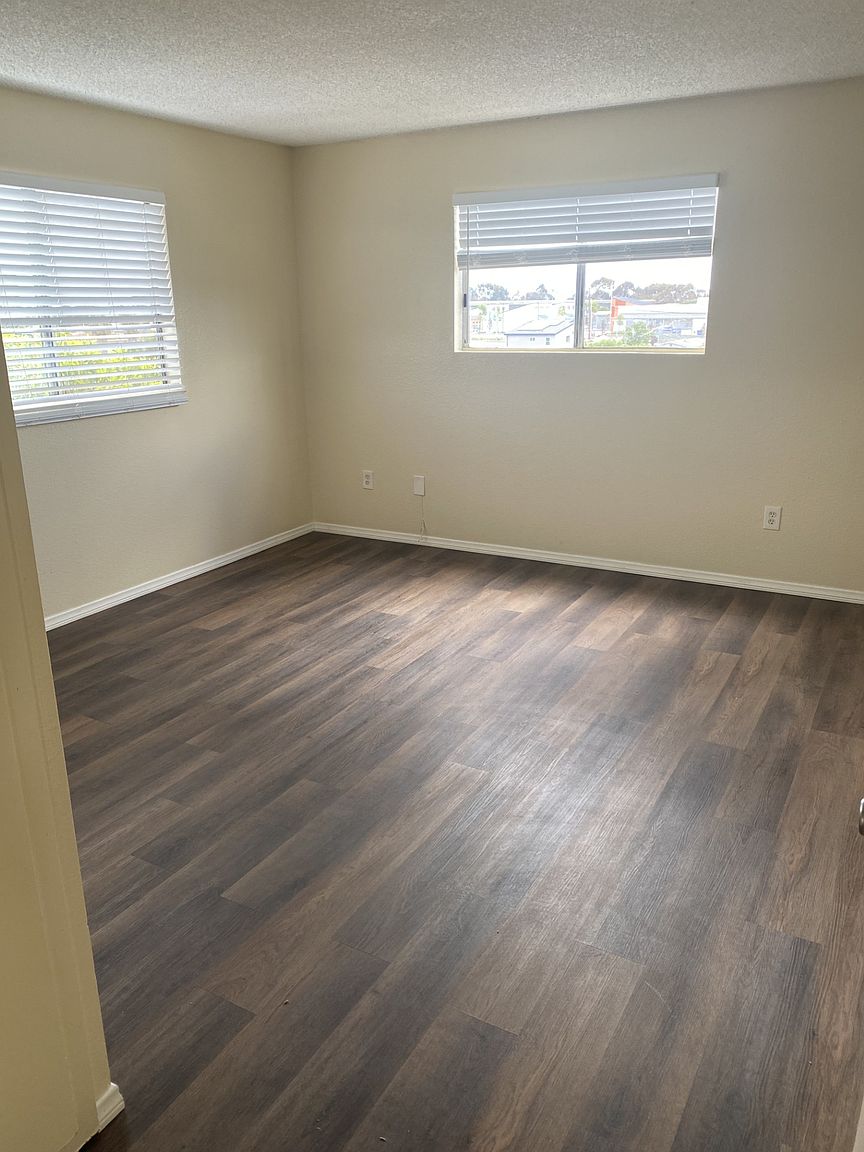 3691 National Ave photo 5