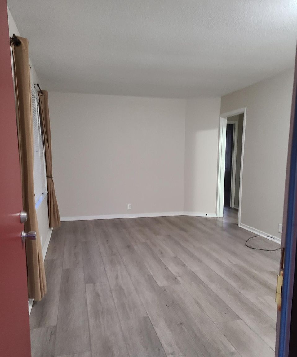 4459 Walnut Blvd photo 4