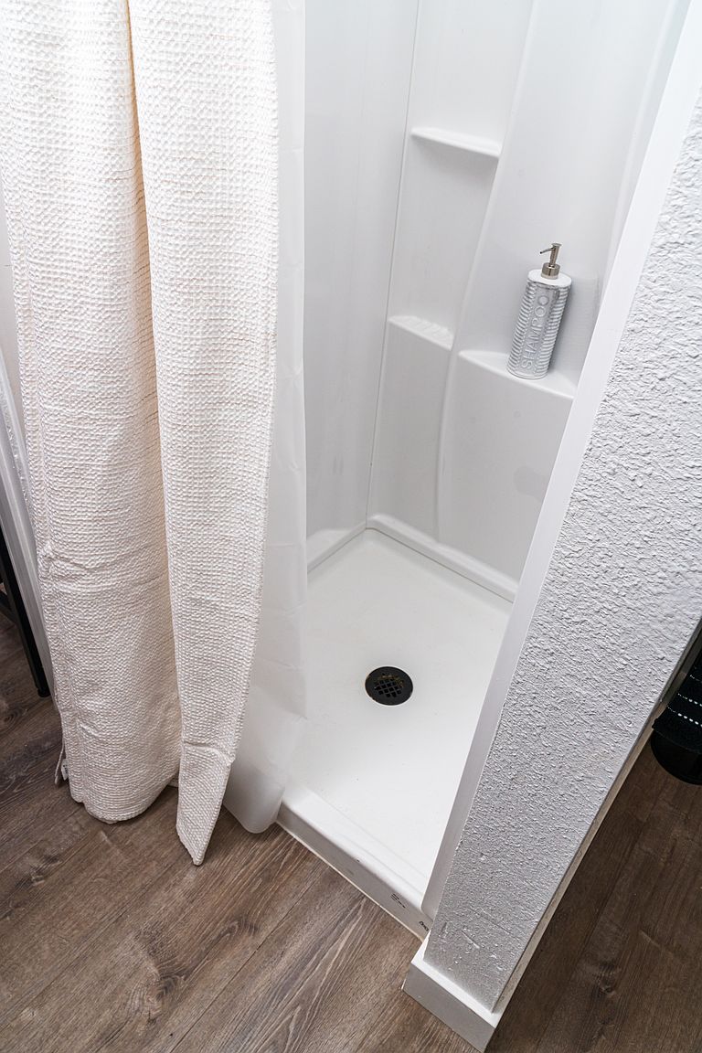 3436 Martin Ave photo 5