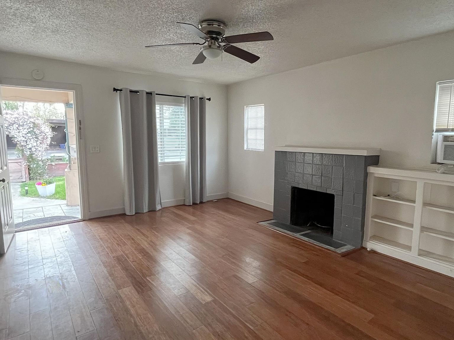 1BR/1BA Duplex on Sherwood Ave · Santa Clara photo 4