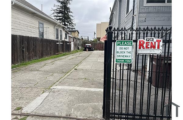 1424 90th Ave photo 5