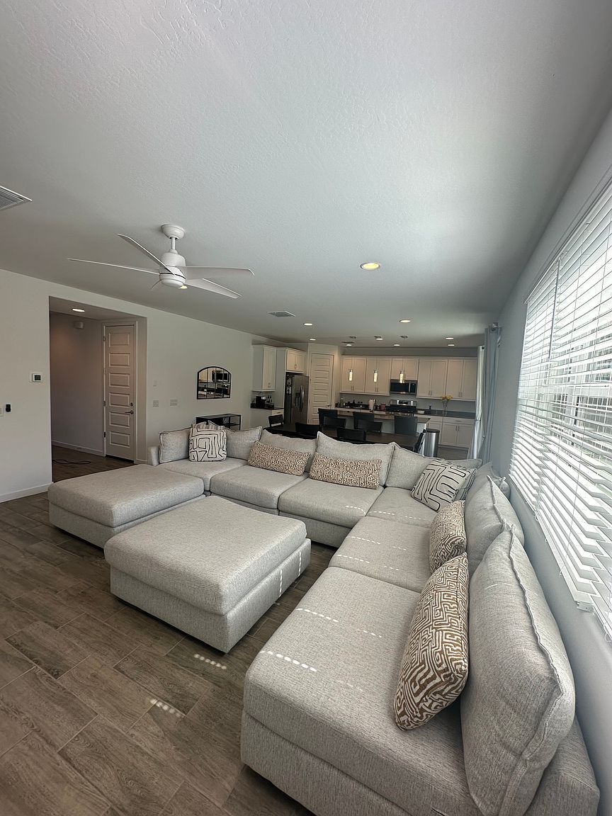 3312 S Lily Way photo 4