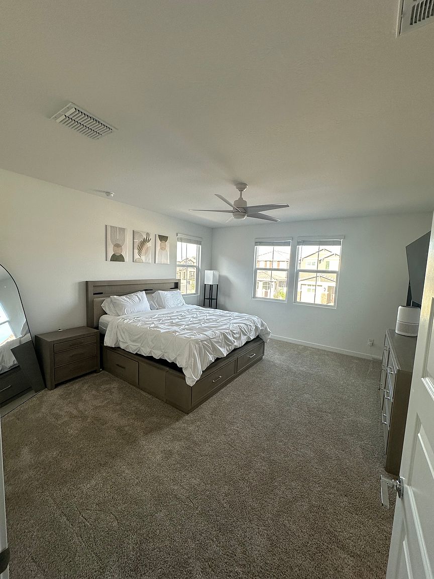 3312 S Lily Way photo 5