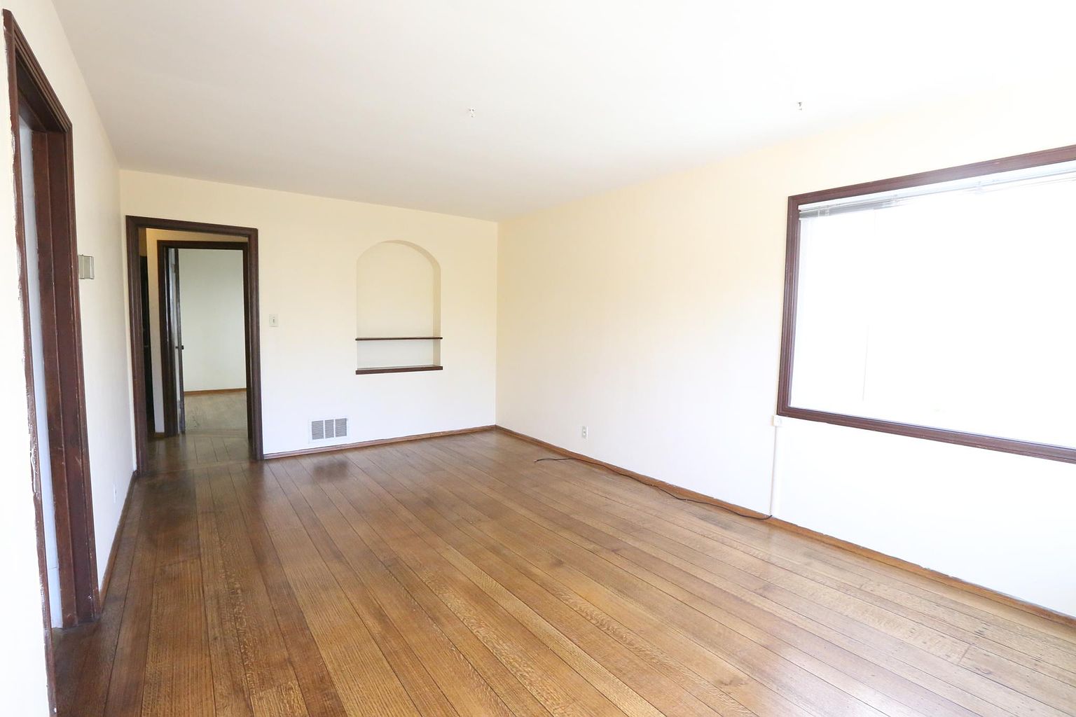 1743 Berkeley Way photo 3