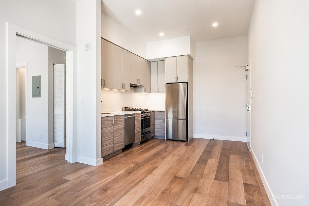 25 Grace St photo 5