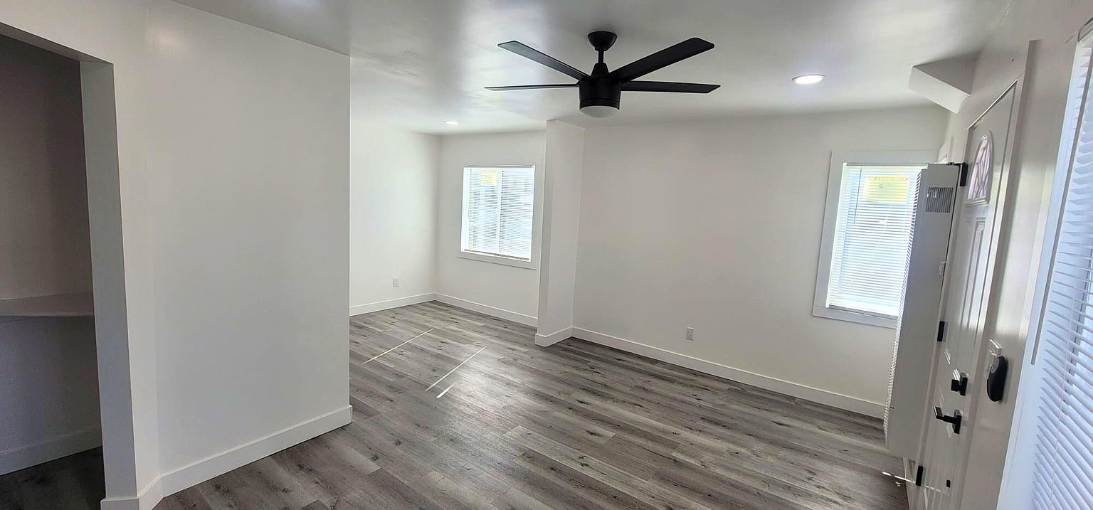 2679 A St photo 4