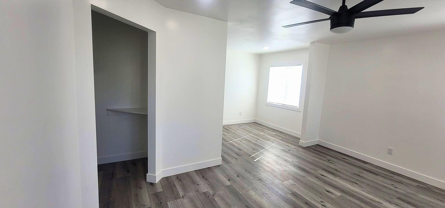 2679 A St photo 5