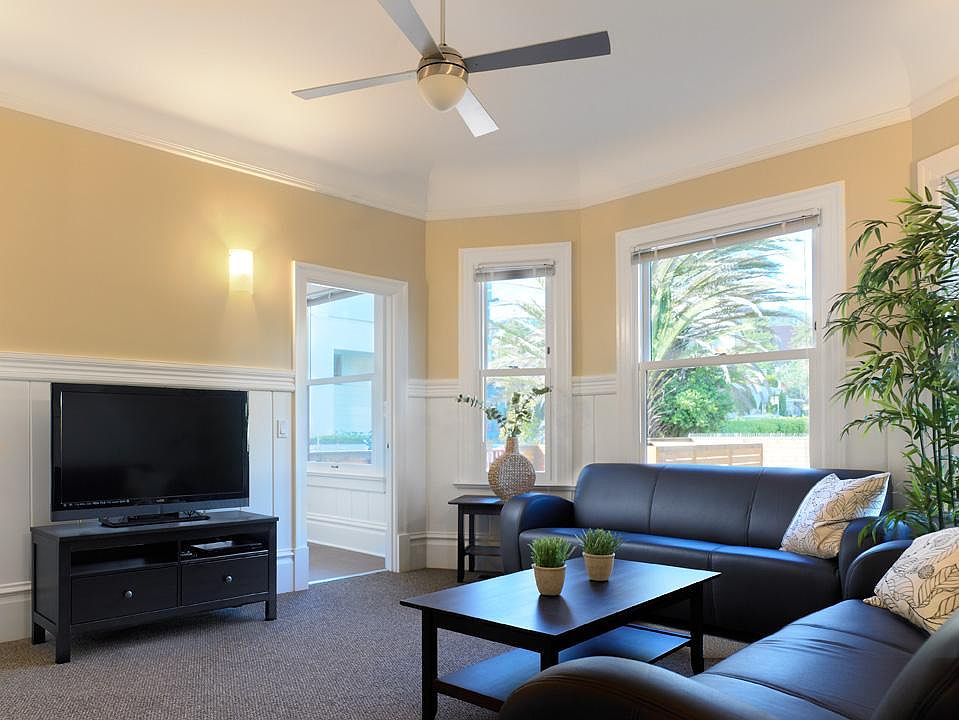 2334 Bancroft Way photo 5
