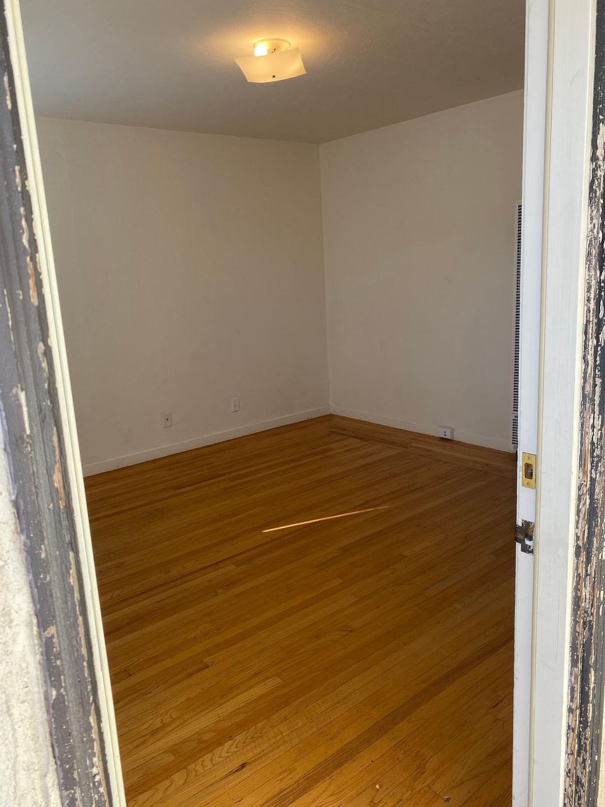 1BR/1BA Duplex on Schmidt Ln · El Cerrito photo 3