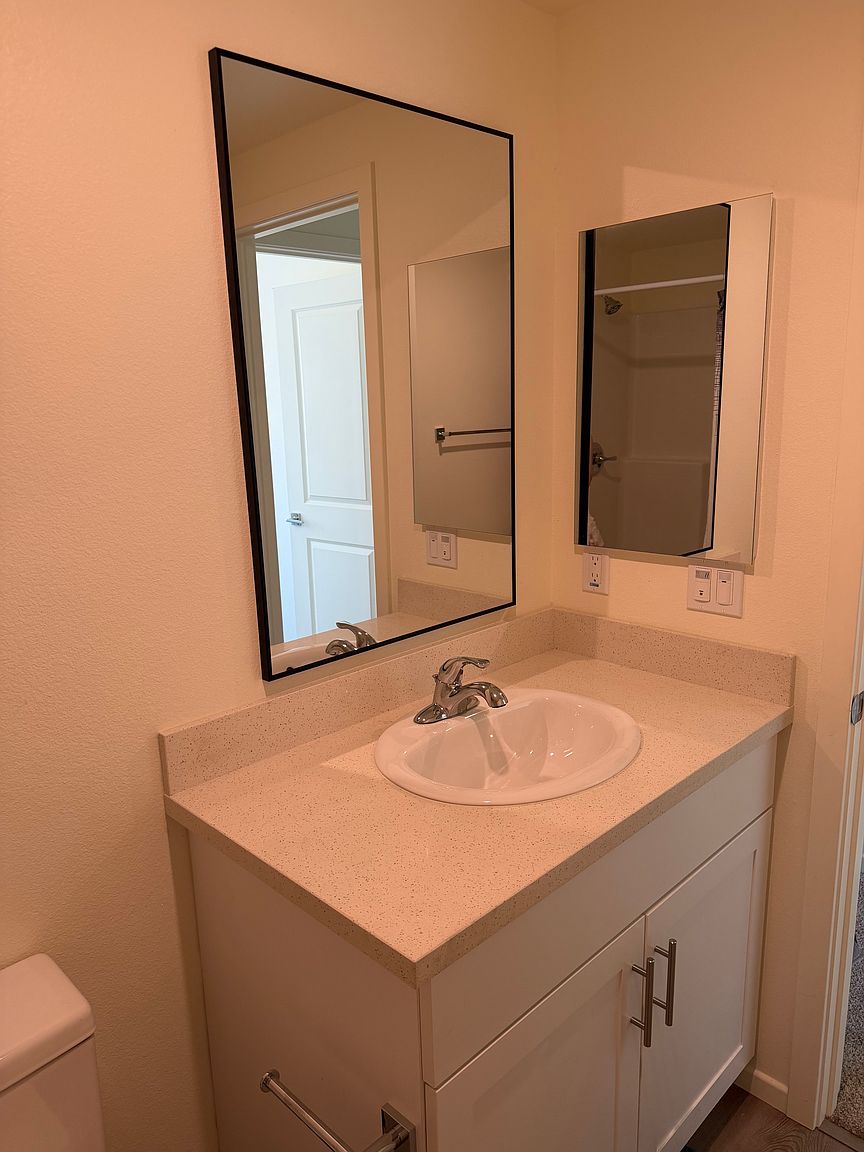 8192 Golden Ave photo 4