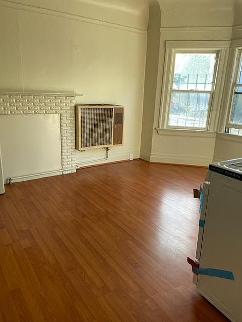 2304 Dwight Way photo 3