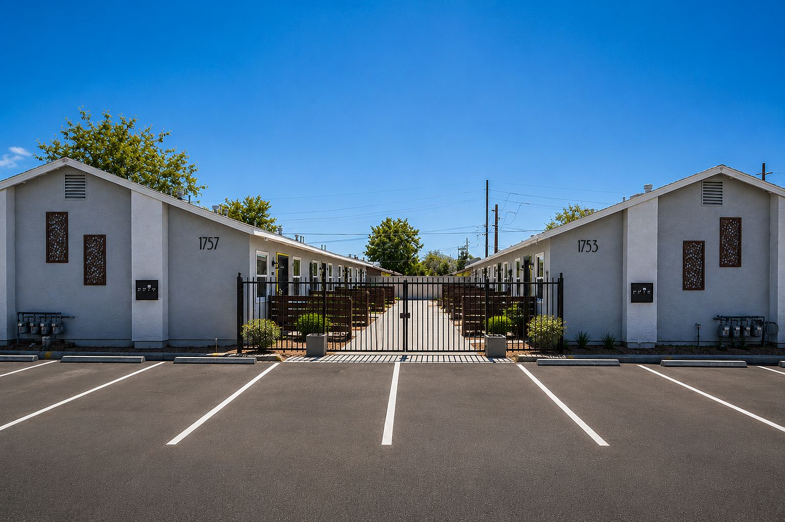 1753 E Harvard St Phoenix, AZ 85006 photo 2