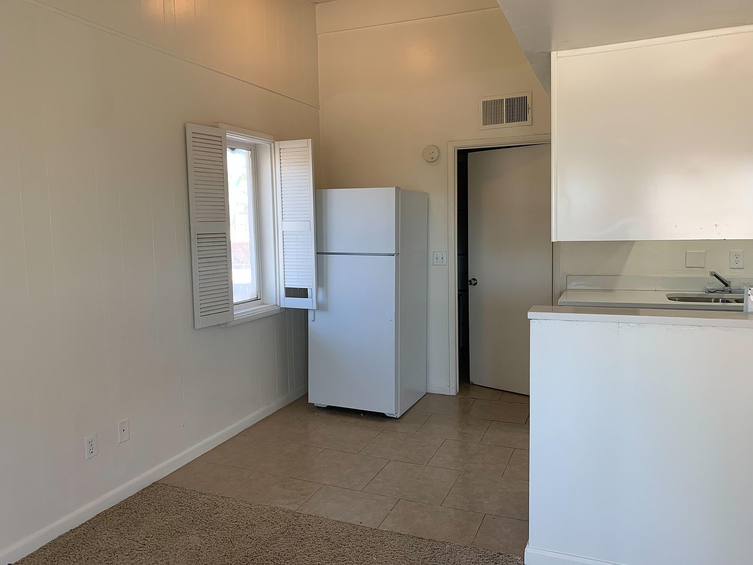 436 N Hl photo 5