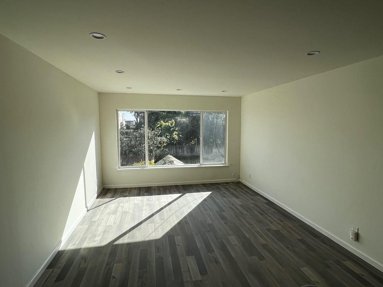 2BR/1BA Apartment on Anza St · San Francisco photo 5