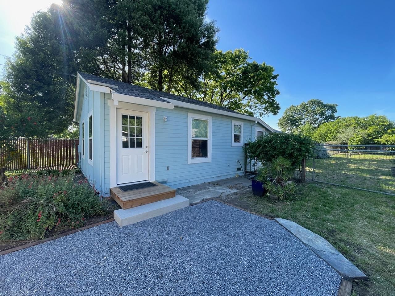 0BR/1BA In Law Adu on Rose Ave · Santa Rosa photo 2