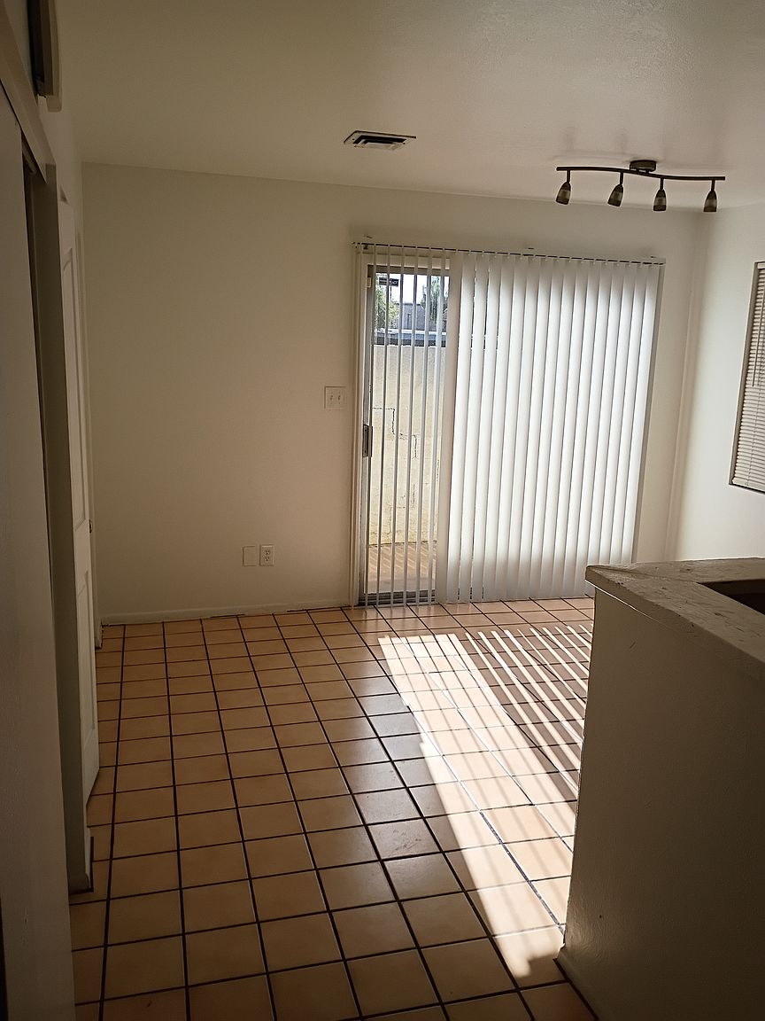 4820 N 89th Ave Phoenix, AZ 85037 photo 4