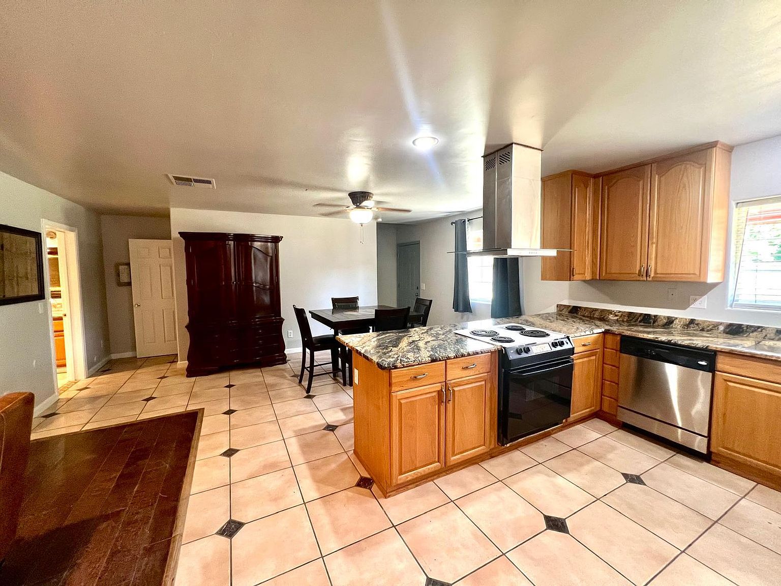 17501 E Orchid Ln photo 5