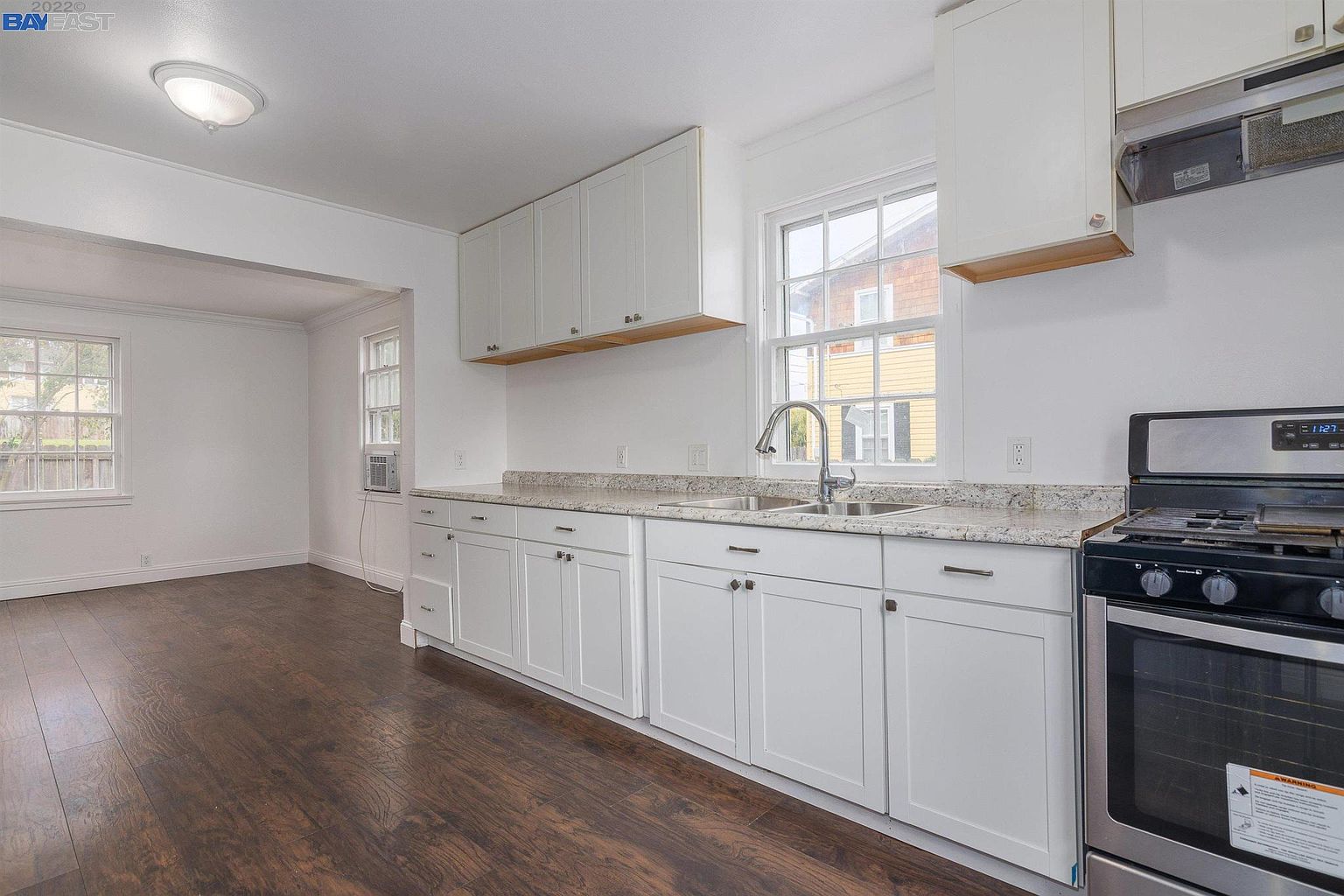 33 Werden St photo 5