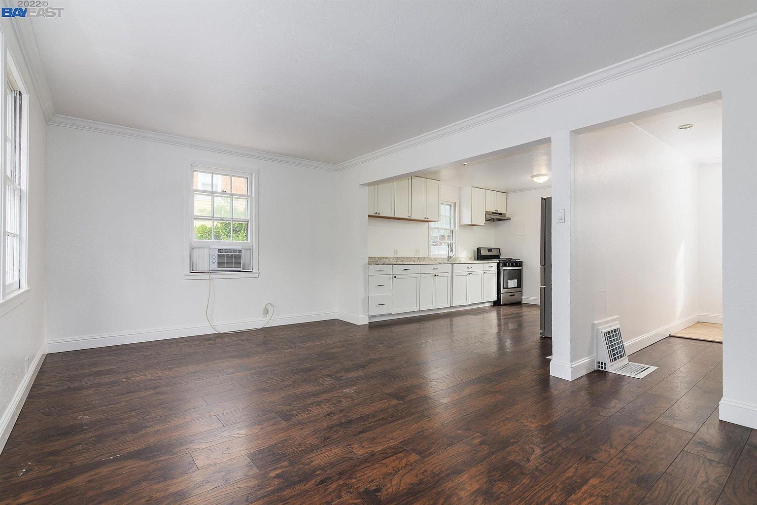 33 Werden St photo 3