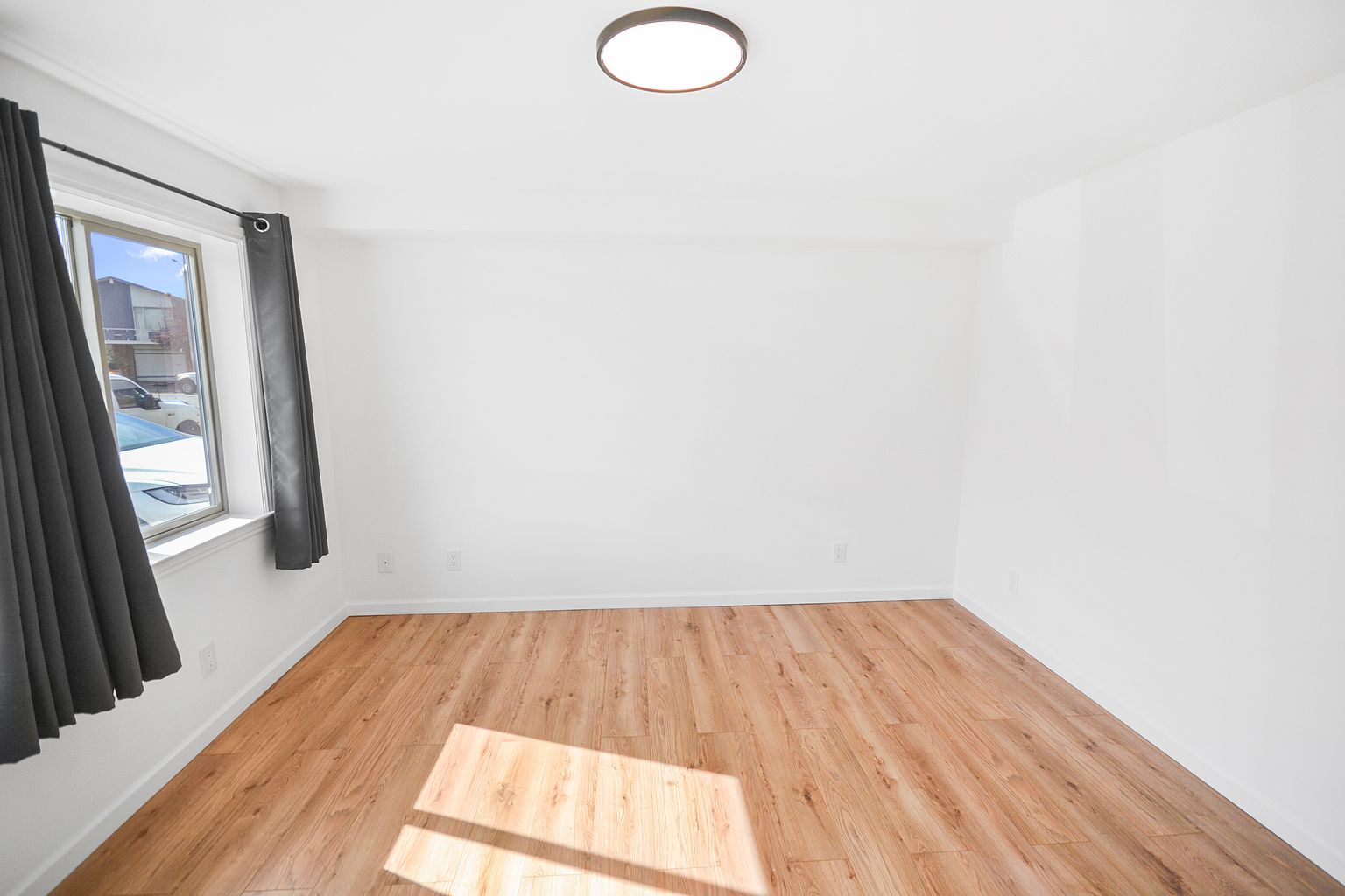 4 Seahaven Ct photo 2